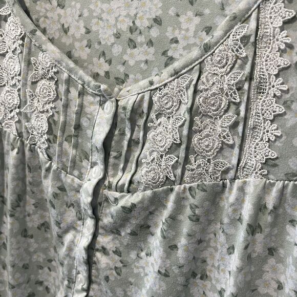 Laura Ashley Oh‎ So Soft Nightgown Women’s Large Green Floral Cottagecore Dainty - Picture 3 of 7